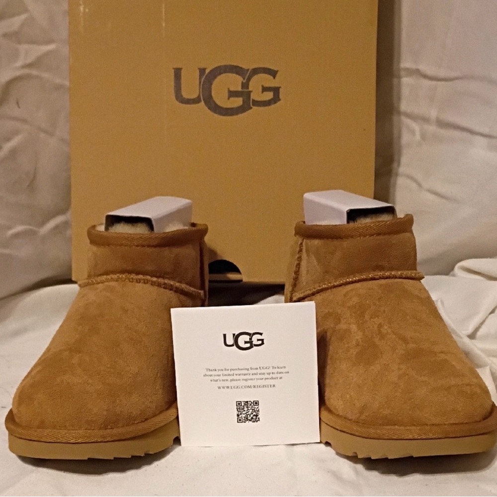 UGG Classic Chestnut Suede Footwear